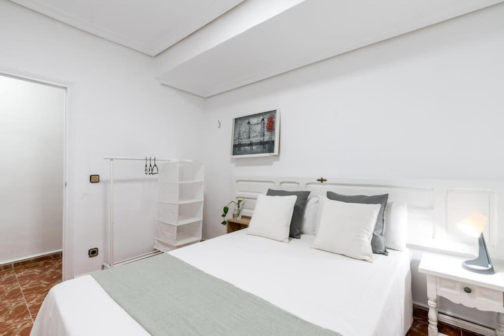 Santa Justa Urban Apartment Siviglia Esterno foto